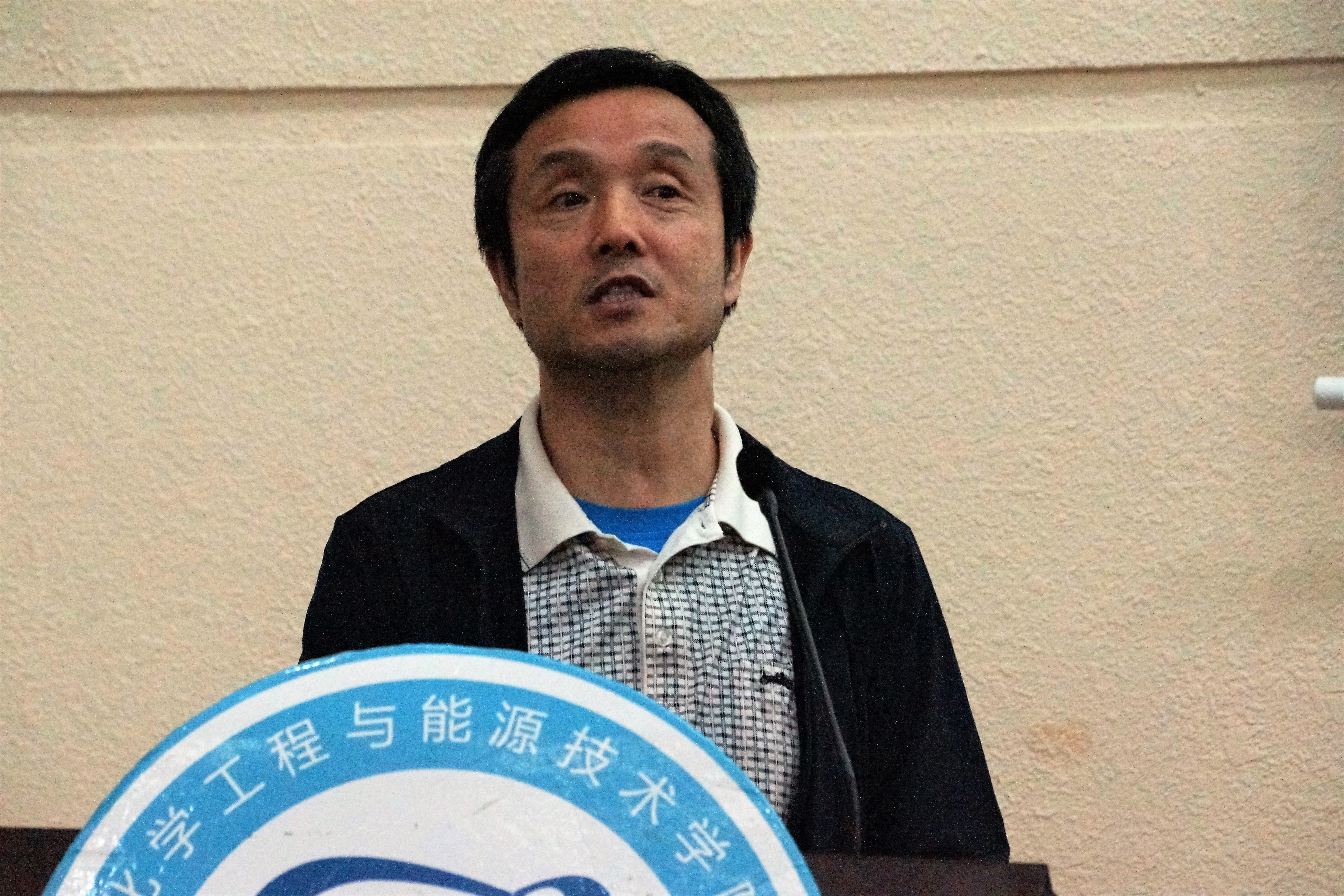 sunbet申搏党总支书记深入学生支部讲党课1.jpg