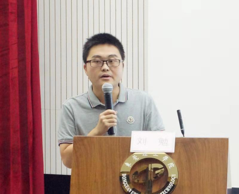sunbet申搏联合莞馨社区举办第二期团校培训主题讲座3.jpg
